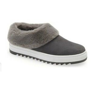 New dark grey suede cozy sneaker size 8.5